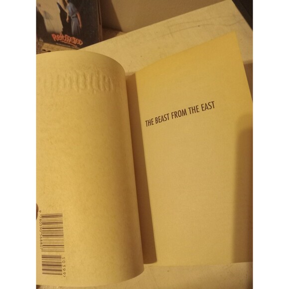 R.L. Stine's Goosebumps Book #43 The Beast From The East Preowned - Picture 7 of 8